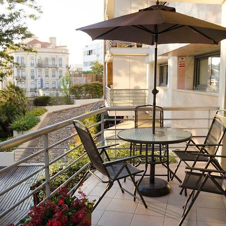 Joivy Graca Luminous 2-Br Apartment With Terrace リスボン エクステリア 写真