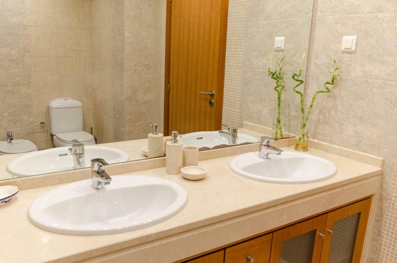 Joivy Graca Luminous 2-Br Apartment With Terrace リスボン エクステリア 写真